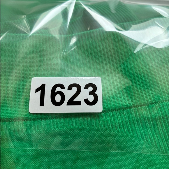 VS. Pink Athletic Seamless Set Leggings And Sports Bra S/M Kelly Green NEW!! - Picture 14 of 14